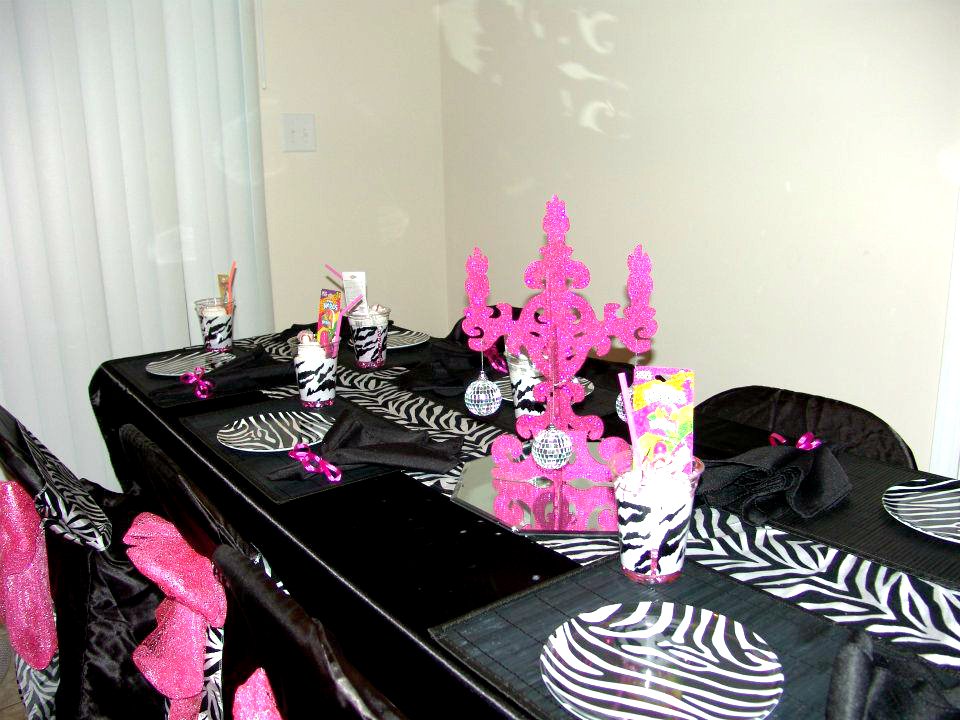 Zebra Table Decoration Ideas